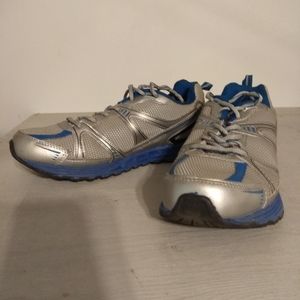 💫 Starter Sneakers Men's NWOT